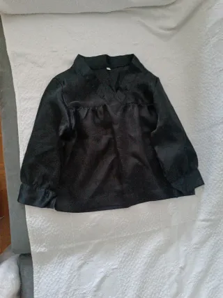 Blusón negro de caserito para niño 2 años