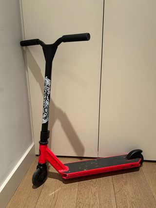 Patinete infantil rojo