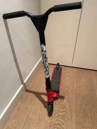 Patinete infantil rojo