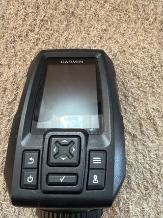 Sonda Garmin Striker 4, cable, soporte.