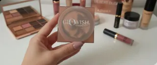 Polvos GloWish HudaBeauty Efecto Filtro Natural