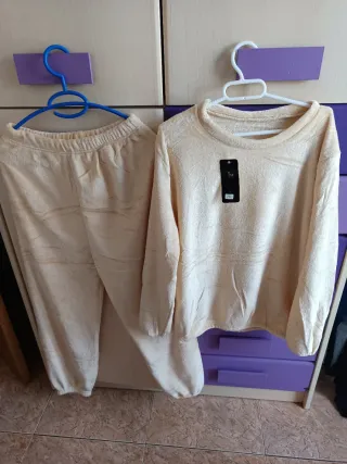 Pijama mujer beige nuevo
