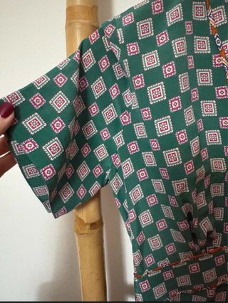 Vestido Sandro verde y rosa estampado