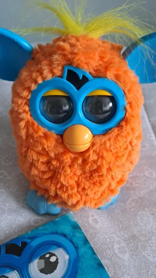 Furby Naranja 2012