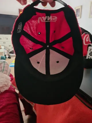 Gorra Vans Roja y Negra