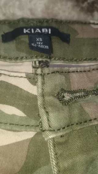 Pantalón camuflaje verde y beige