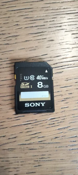 Fotocamera Canon IXUS Rosa + Accessori