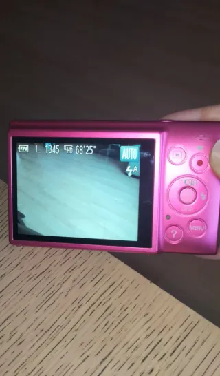 Cámara digital Canon IXUS Rosa + Accesorios