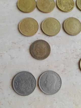 Lote de 19 monedas antiguas pesetas