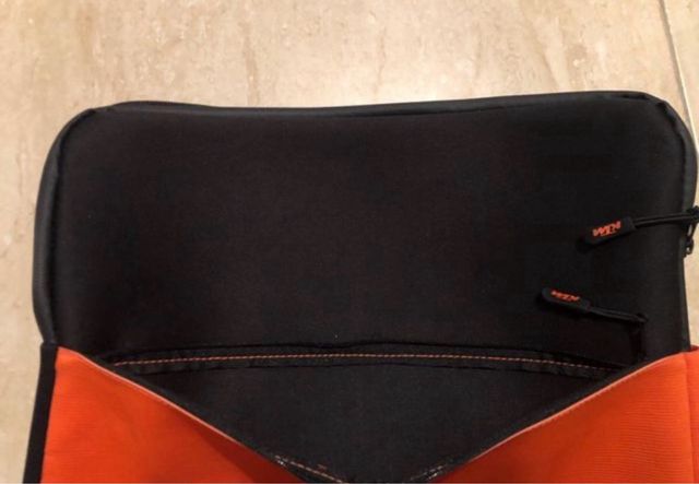 Carpeta Portadocumentos KTM Negra y Naranja
