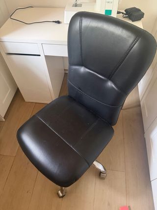 Escritorio blanco+silla regalo