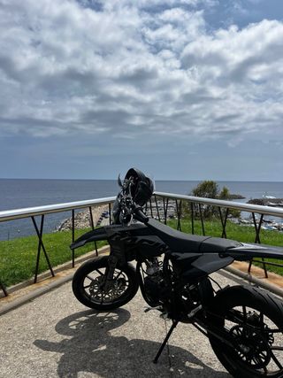 Sherco Blackmoon 50/70 con escape Voca