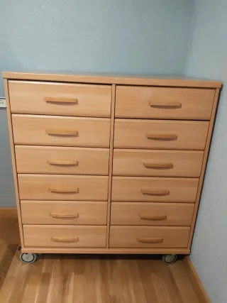 Sinfonier de madera con ruedas