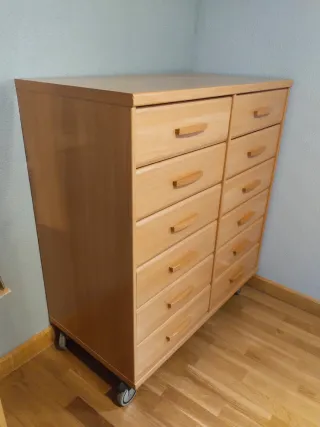 Sinfonier de madera con ruedas