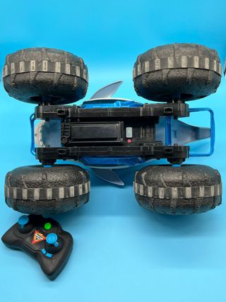 - MONSTER JAM - Coche Teledirigido Megalodón Mon