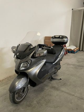 Suzuki Burgman 650 2012