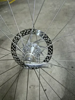 Rueda delantera completa 26"