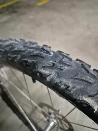 Rueda delantera completa 26"