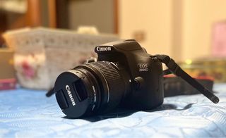 Canon EOS 2000D Fotocamera Digitale