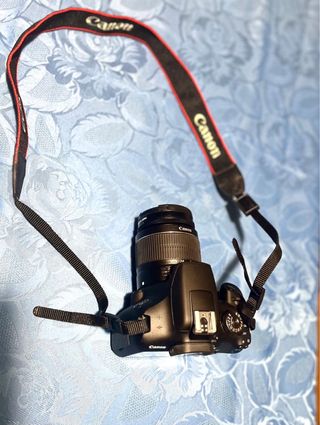 Canon EOS 2000D Fotocamera Digitale