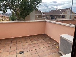 Casa adosada en alquiler en Azucaica - Santa María de Benquerencia en Toledo