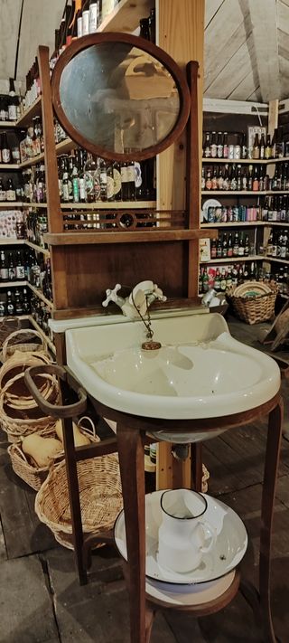 Lavamanos antiguo madera y loza