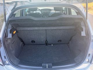 Lancia Ypsilon 2012 UNICO DUEÑO 130.000 PEGATINA C