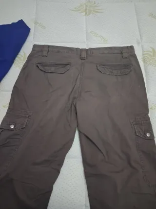 Pantalones de trabajo y caza