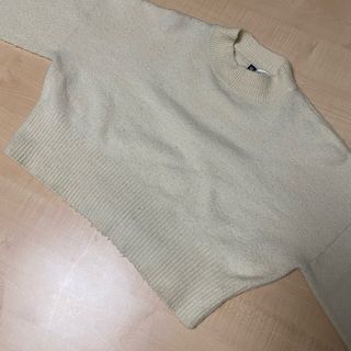 Maglioncino panna con rosa cottagecore