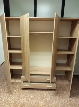 Armarios roperos / Muebles