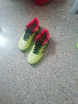 Zapatos multitacos Adidas Copa