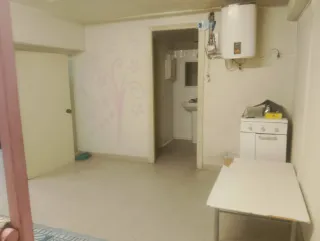 Traspaso tienda  ropa segunda mano con dos plantas