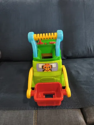 Camión de reciclaje Vtech con bloques