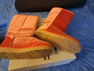 Stivali Mammut rossi con pelo e strass