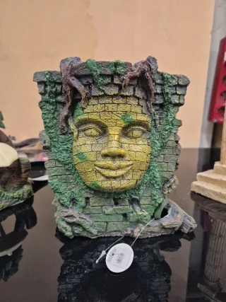 Estatua Maya Acuario