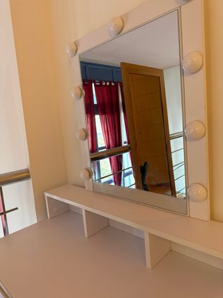 Tocador mesa maquillaje con luces