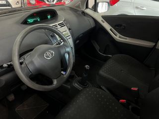 Toyota Yaris 2008