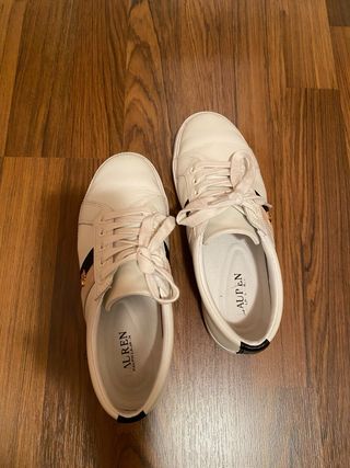 Zapatillas Ralph Lauren Blancas con Detalles Dorad