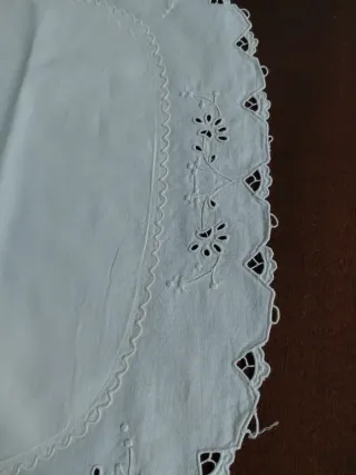 3 Cuscini Ricamati Fatti a Mano con Bottoni