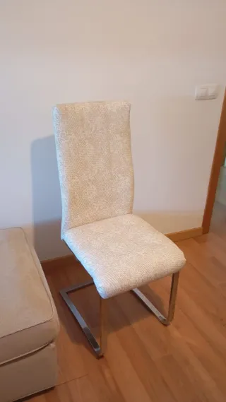 Mesa cristal y 4 sillas tapizadas lienzo gazules