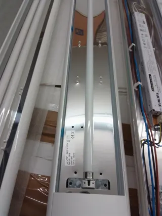 Lámparas T 5 con balastro electrónico