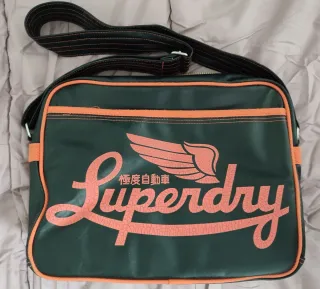 Bolso Mensajero Superdry Negro y Naranja