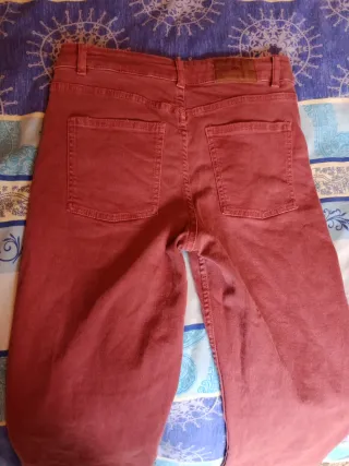 Vaqueros Zara Talla 13/14 con Tachuelas