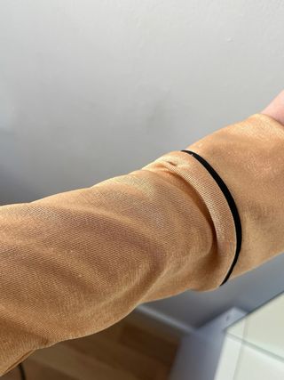 Kimono largo Zara beige con ribete negro