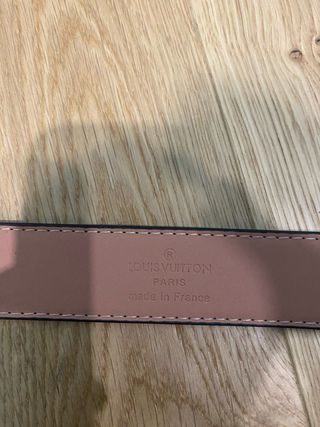 Cintura Louis Vuitton Logo Oro