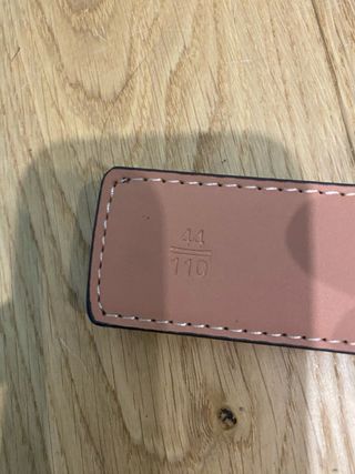 Cintura Louis Vuitton Logo Oro