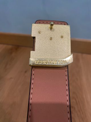 Cintura Louis Vuitton Logo Oro