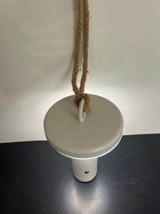 Lampada LED ricaricabile con gancio