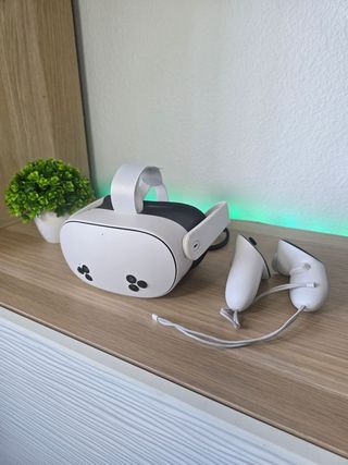 Meta Quest 3 S in perfetto stato senza praticamente alcun uso