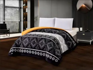 Manta King Comforter Negra y Dorada